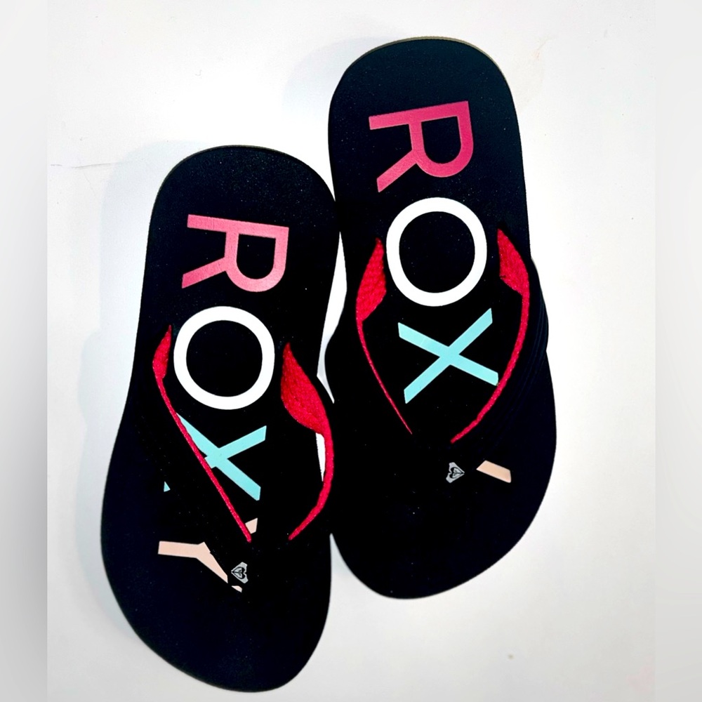 Girls Roxy Vista 3 Sandals black/pink size 12. Never worn but tag is removed